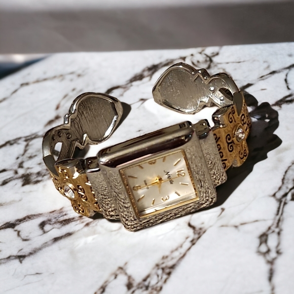 Beautiful Novelle Watch with crosses and hearts. - Picture 1 of 3